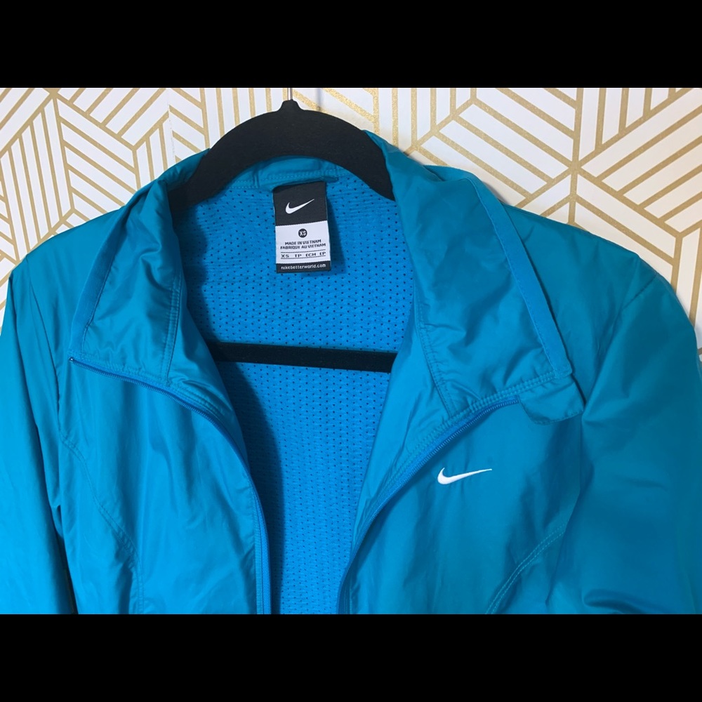 Nike jacket - Picture 2 of 9